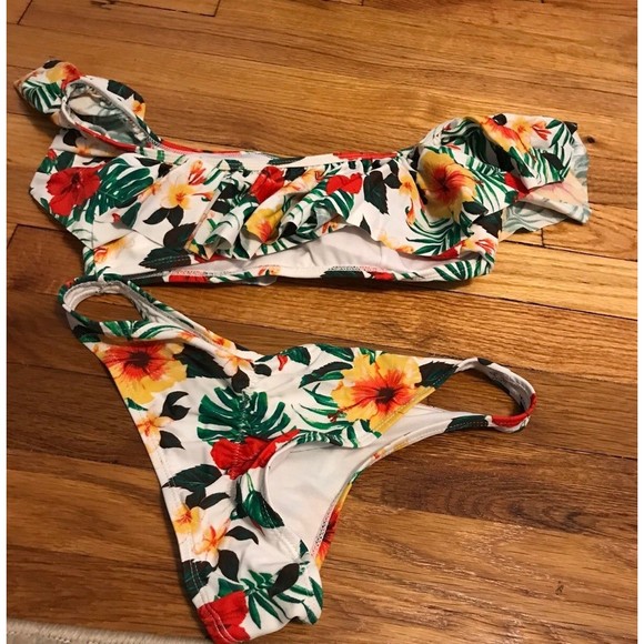 Tropical hawaiin Bikini - Picture 6 of 6